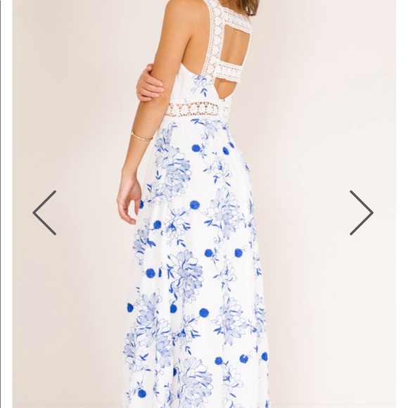 SOUL MATE MAXI DRESS IN BLUE FLORAL. - Picture 2 of 2